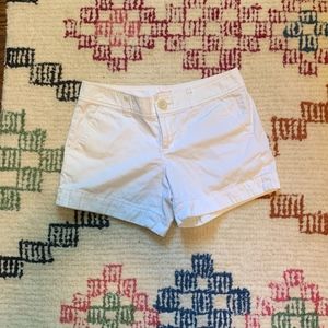 White Lilly Pulitzer Short
